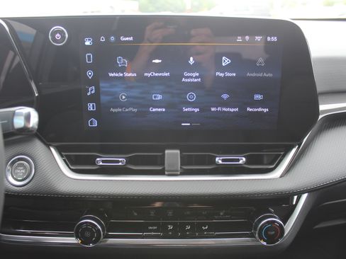 New 2027 Chevrolet Equinox LT w/ Safety and Technology Package AWD/4WD image 12