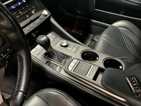 Used 2017 Lexus RC F image 20