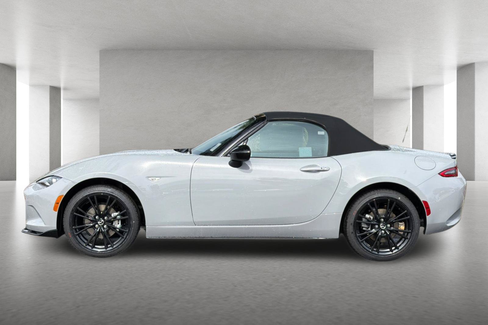 New 2026 MAZDA MX-5 Miata Club w/ Interior Package RWD image 7