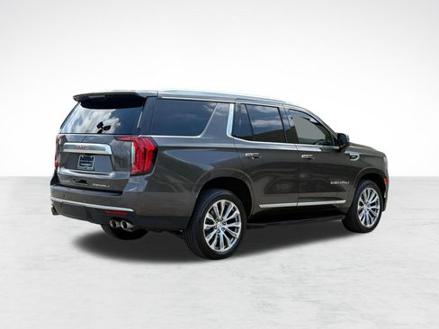 Used 2021 GMC Yukon Denali w/ LPO, Illumination Package RWD image 9