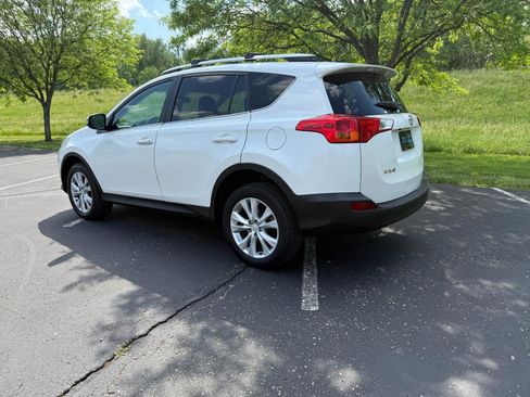 Used 2013 Toyota RAV4 Limited AWD/4WD image 17