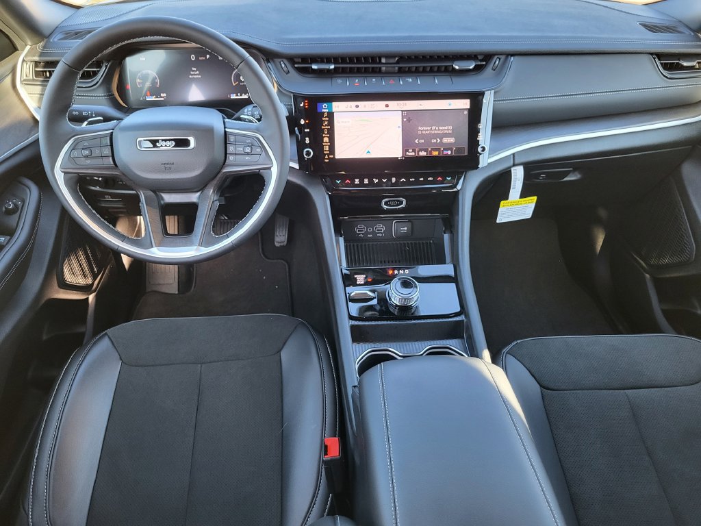 New 2026 Jeep Grand Cherokee Altitude AWD/4WD image 23