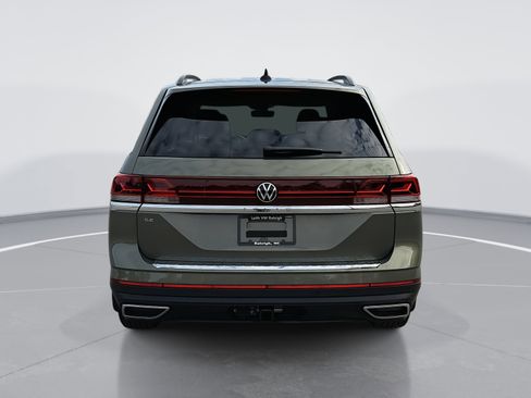 New 2026 Volkswagen Atlas SE image 4