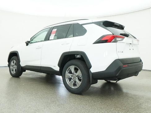 New 2025 Toyota RAV4 XLE image 29
