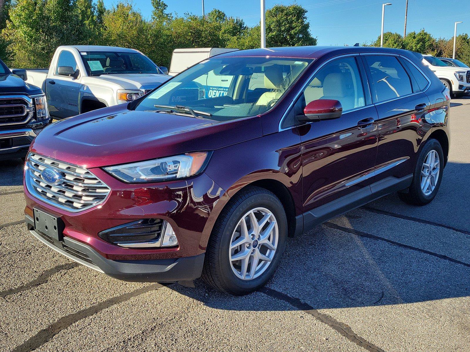 Used 2021 Ford Edge SEL w/ Convenience Package AWD/4WD image 2