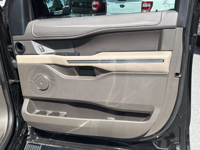 Certified 2018 Ford Expedition XLT w/ Equipment Group 202A RWD image 16