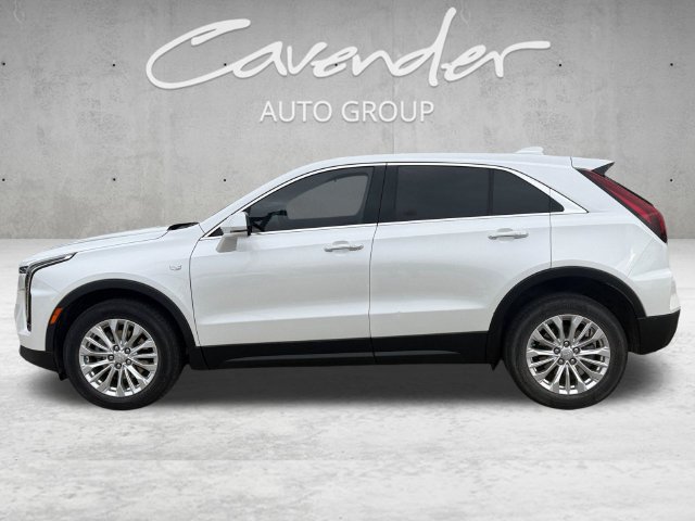 Certified 2024 Cadillac XT4 Luxury AWD/4WD image 13