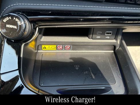 Used 2025 Lexus NX 350h AWD w/ Accessory Package (Z2) image 10