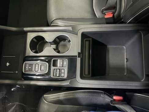 Used 2025 Honda Pilot Elite image 21