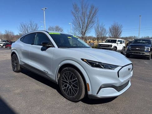 Used 2025 Ford Mustang Mach-E Premium image 1