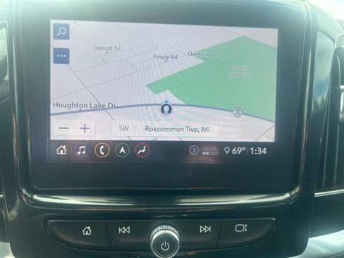 Used 2021 Chevrolet Traverse RS AWD/4WD image 36