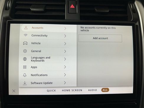 Used 2024 Land Rover Discovery Metropolitan Edition image 23