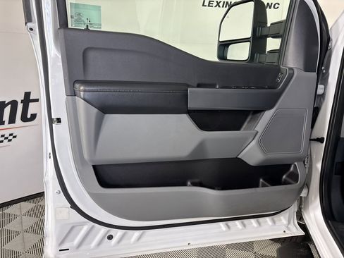 Used 2024 Ford F350 XLT w/ FX4 Off-Road Package image 8