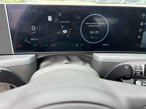 Used 2025 Hyundai Sonata Limited FWD image 34