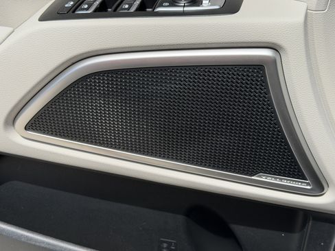 Certified 2023 Kia Telluride S image 19