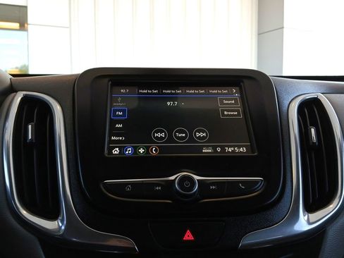 Used 2019 Chevrolet Equinox LS w/ LS Convenience Package FWD image 13