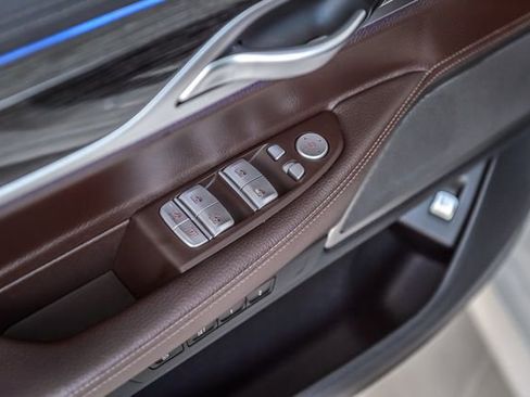 Used 2020 BMW 740i w/ M Sport Package image 46