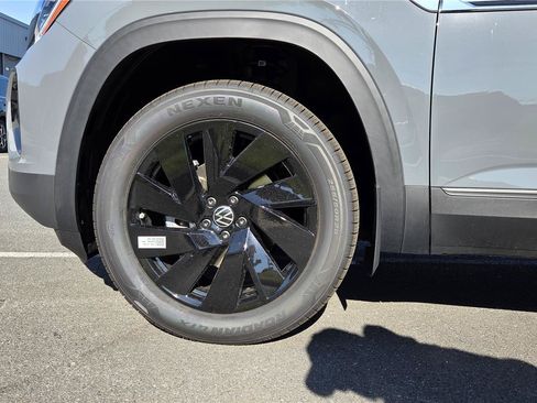 New 2026 Volkswagen Atlas Cross Sport SE AWD/4WD image 10