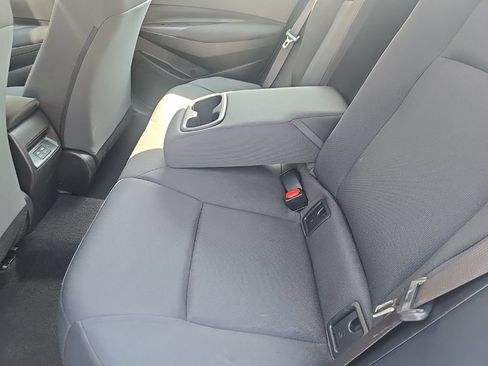 Used 2024 Toyota Corolla LE FWD image 5