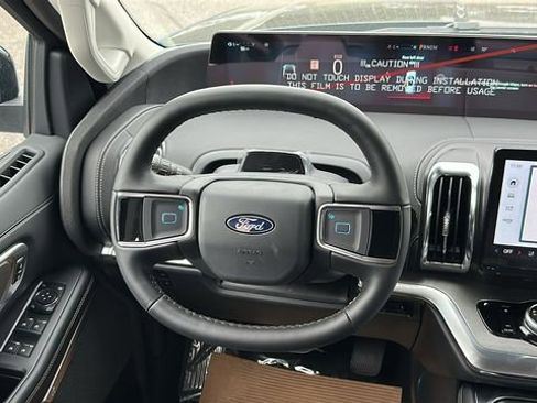 New 2026 Ford Expedition Platinum w/ Driver's Package AWD/4WD image 23
