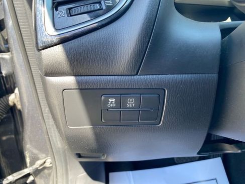 Used 2014 MAZDA MAZDA3 i Sport FWD image 18