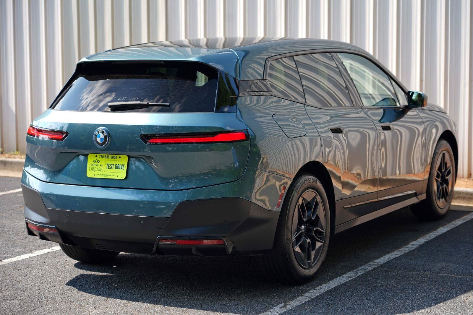 Used 2024 BMW iX xDrive50 w/ Convenience Package AWD/4WD image 55