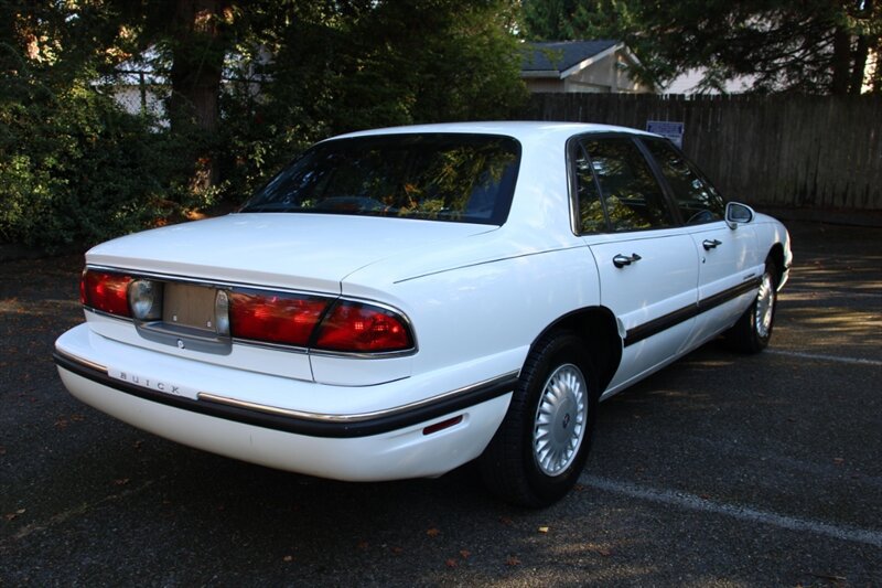Used 1998 Buick Le Sabre Custom w/ Headliner Lighting Pkg FWD image 3