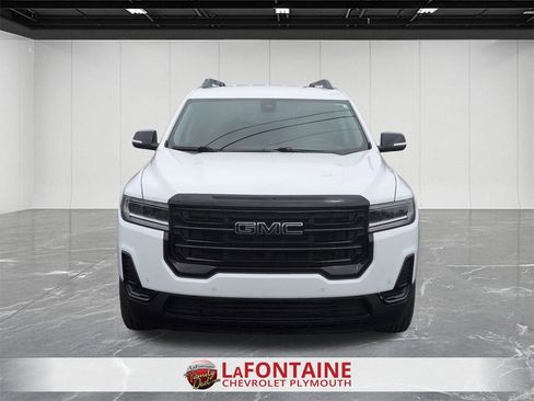 Certified 2023 GMC Acadia SLE w/ Driver Convenience Package image 3