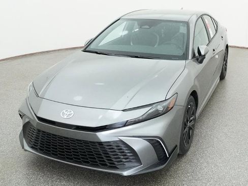 New 2026 Toyota Camry SE FWD image 5