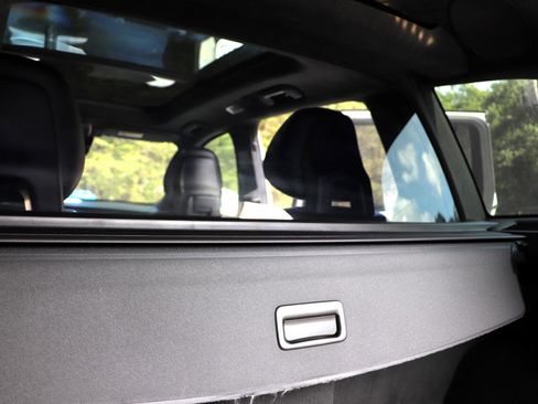 Used 2017 Volvo XC90 T8 Excellence image 7