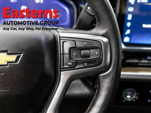 Used 2023 Chevrolet Silverado 1500 LT AWD/4WD image 15