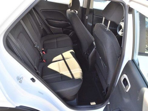 Used 2024 Hyundai Venue SEL image 37