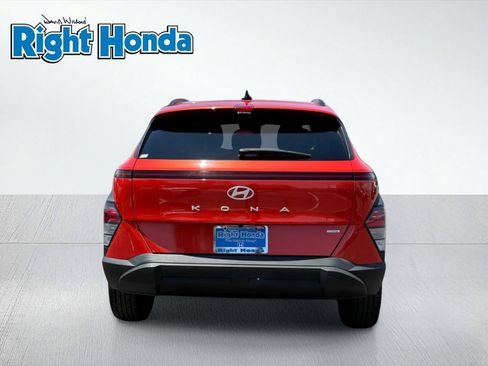 Used 2024 Hyundai Kona SEL AWD/4WD image 7
