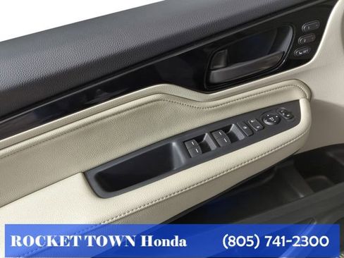 New 2026 Honda Odyssey Touring image 10