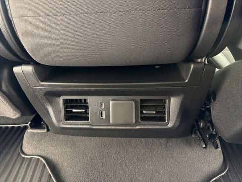 Used 2025 GMC Sierra 1500 Elevation image 27