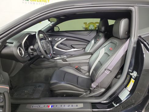 Used 2016 Chevrolet Camaro SS image 9