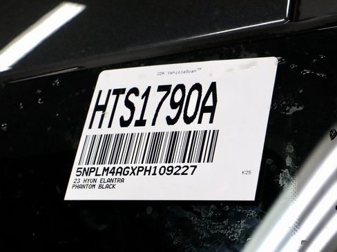 Certified 2023 Hyundai Elantra SEL image 32