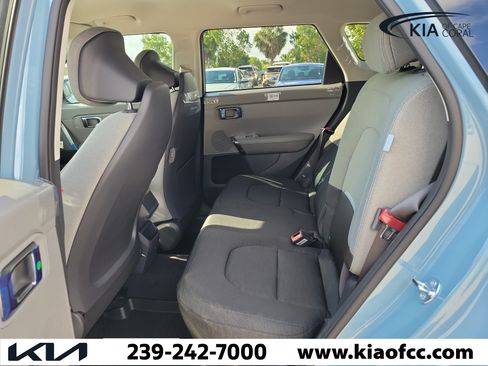 New 2027 Kia Seltos S FWD image 11