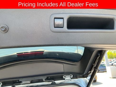 Used 2022 Toyota Highlander XLE FWD image 17