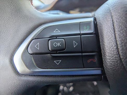 Used 2023 Jeep Compass Trailhawk image 23