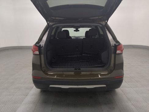 Used 2023 Chevrolet Equinox LT w/ LPO, Floor Liner Package image 29