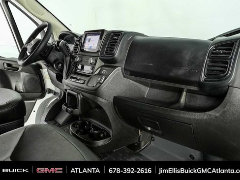 Used 2024 RAM ProMaster 2500 w/ Convenience Group FWD image 18