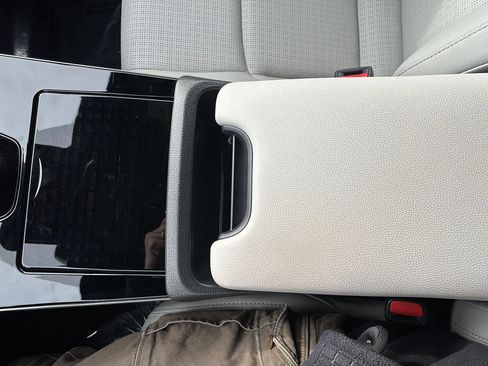 Used 2023 Toyota bZ4X Limited w/ Weather Package image 35