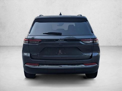 Used 2023 Jeep Grand Cherokee Laredo w/ Luxury Tech Group I AWD/4WD image 7