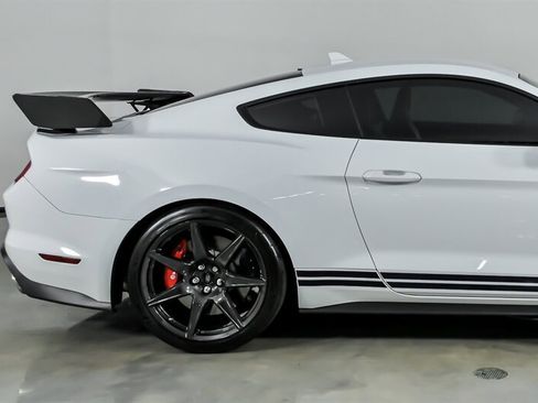 Used 2022 Ford Mustang Shelby GT500 w/ Carbon Fiber Track Pack RWD image 13