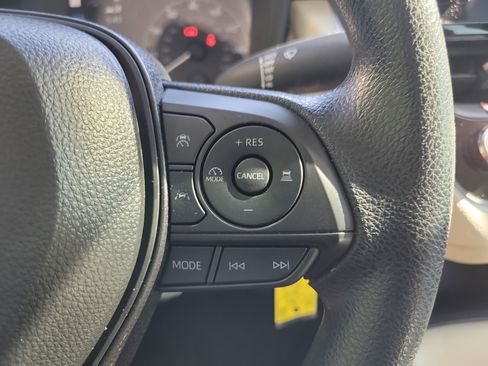 Certified 2025 Toyota Corolla LE image 30