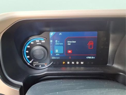 Used 2023 Ford Bronco Wildtrak AWD/4WD image 26