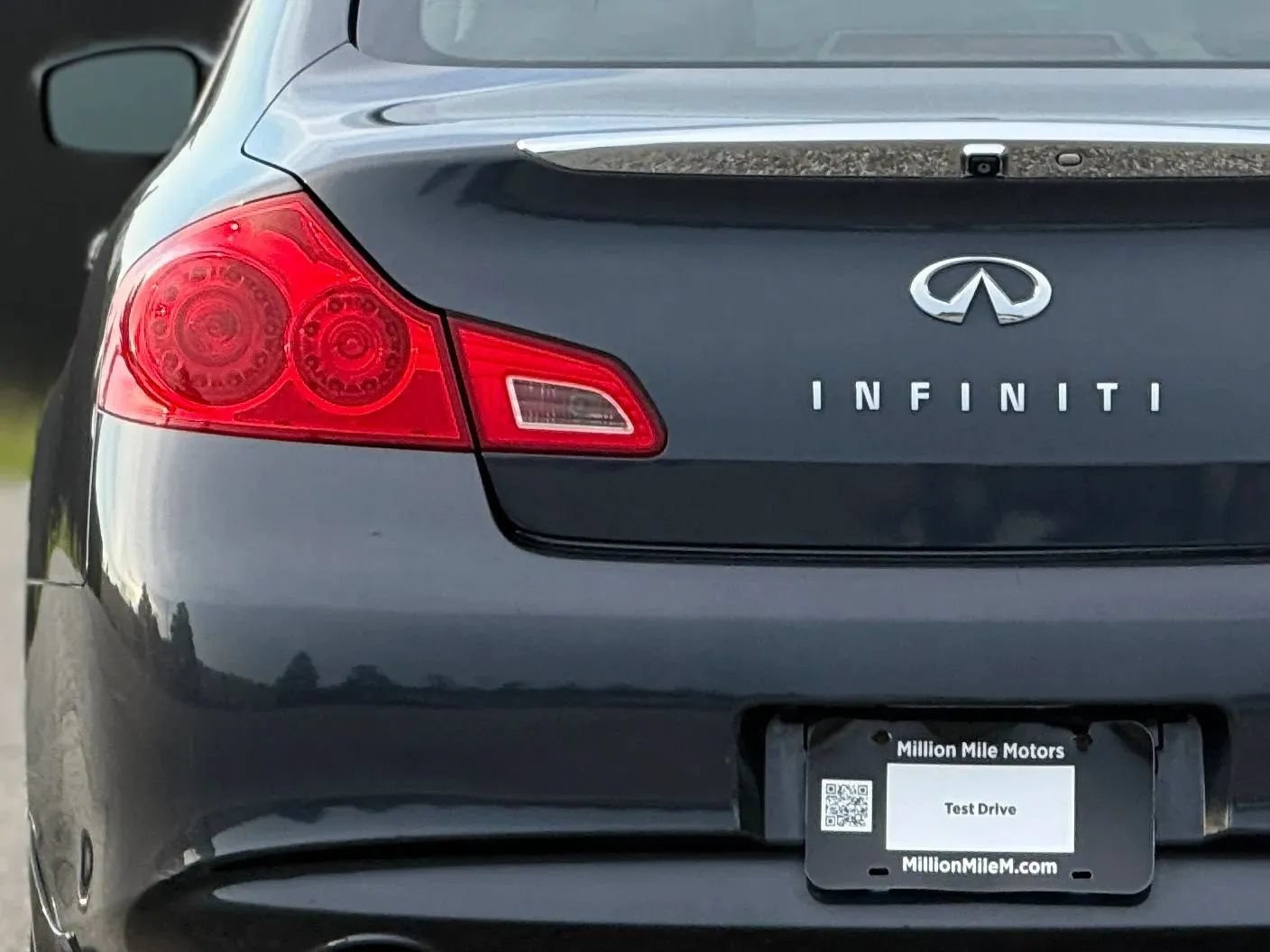 Used 2011 INFINITI G25 x w/ Moonroof Pkg AWD/4WD image 13