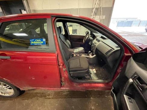 Used 2011 Ford Focus SE w/ 201A Rapid Spec Order Code image 27