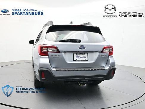 Used 2019 Subaru Outback 3.6R Limited w/ Popular Package #2 AWD/4WD image 7